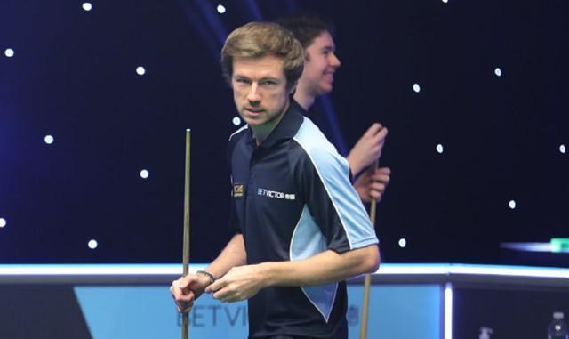 他既可以在 他既可以在