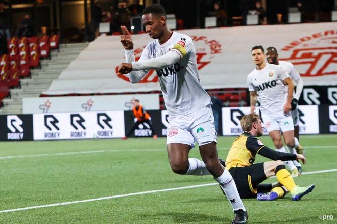 莱昂纳德的 莱昂纳德的