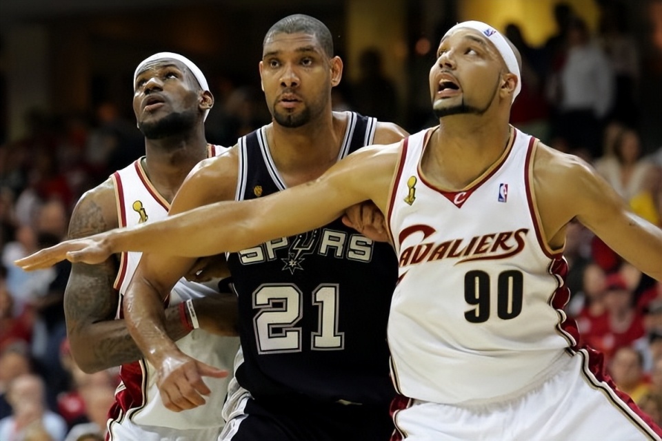 能通过两点 能通过两点